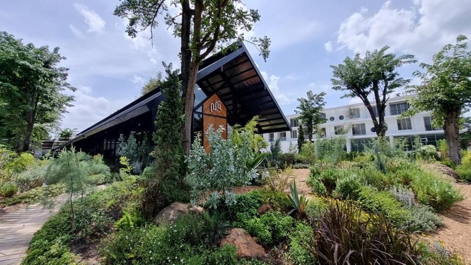 Punn Hotel Korat Nakhon Ratchasima Extérieur photo